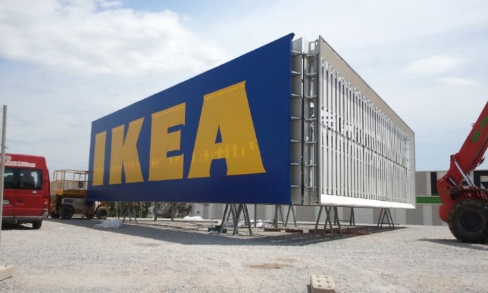 Monopostes IKEA Barakaldo | ICÓNICA | Expertos en rotulación en Vitoria-Gasteiz