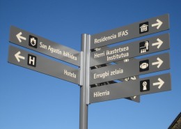 Señalética en Elorrio | ICÓNICA | Rótulos en Vitoria-Gasteiz | Expertos en rotulación