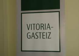 Señalética UNED en Vitoria-Gasteiz | ICÓNICA | Rótulos en Vitoria-Gasteiz | Expertos en rotulación