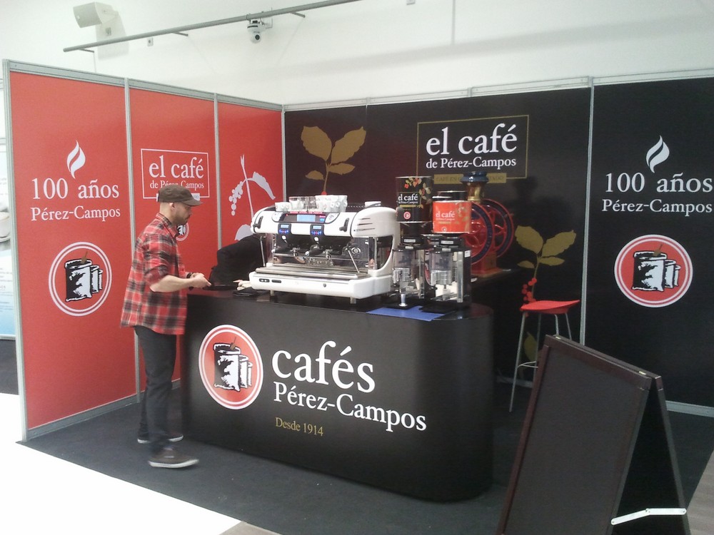 Vinilos adhesivos Cafés Pérez Campos Vitoria-Gasteiz | ICÓNICA | Expertos en rotulación