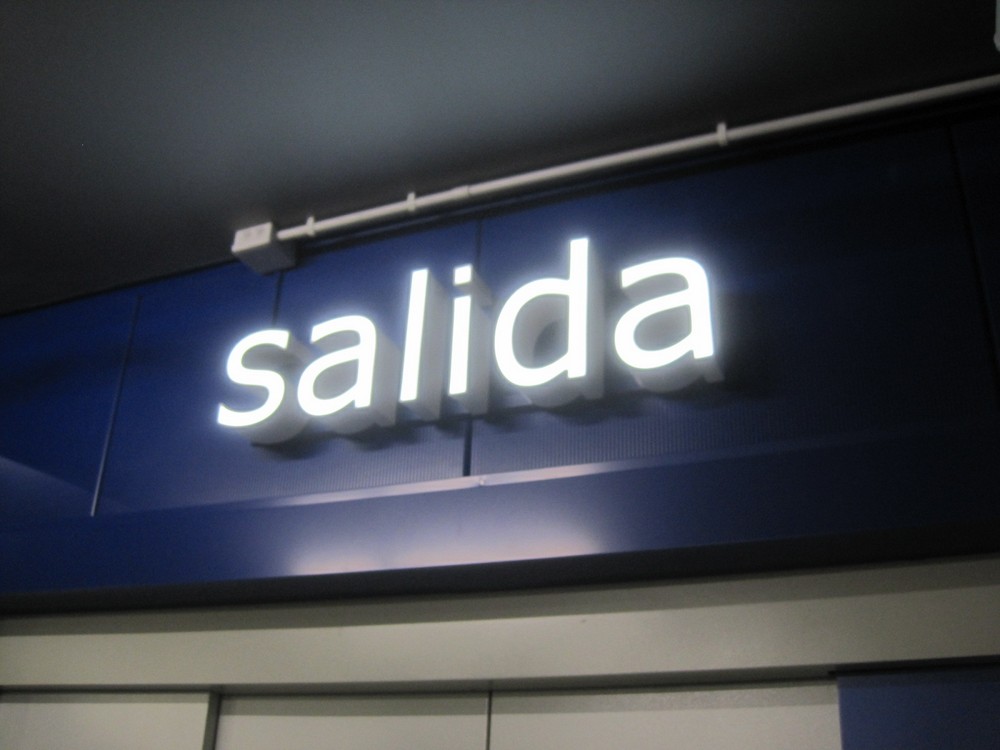 letras corporeas luminosas ikea barakaldo