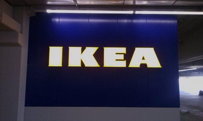 letras corporeas luminosas ikea zaragoza