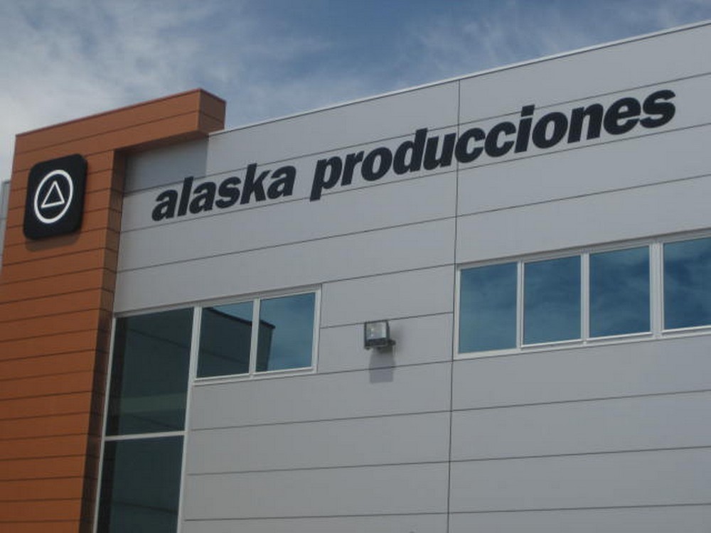 letras recortadas alaska producciones alcobendas